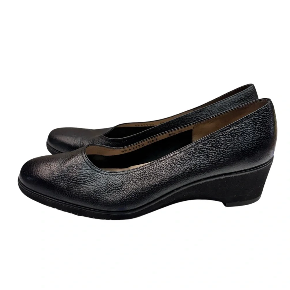 Salvatore Ferragamo Black Leather Wedge 8.5C